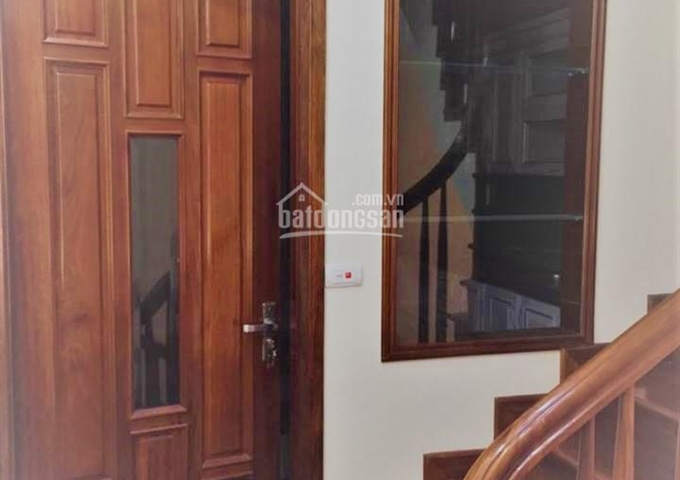 Bán nhà số 8 ngõ 12 Phố Phạm Tuấn Tài - Cầu Giấy - Hà Nội