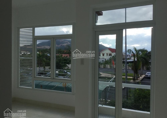 Nhà Cầu Bè, Vĩnh Thạnh, Cây sô 5 Nha Trang Giá bán hữu nghị cho anh chị an cư