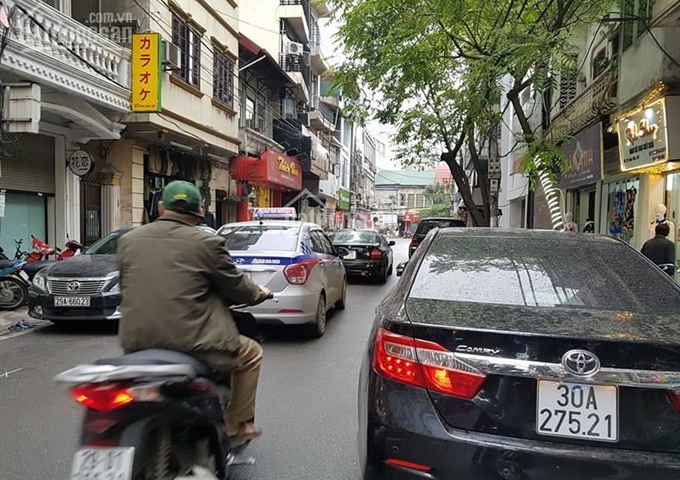 Bán nhà đất phân lô ngõ 31 Hoàng Cầu, Ô Chợ Dừa, 70m2 x 2T, giá 9,2 tỷ, ngõ 2 ô tô tránh nhau