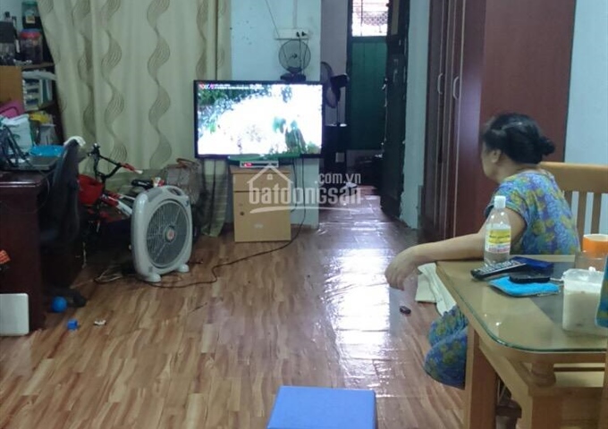 Bán nhà chung cư( tập thể) P410 - B21 Kim Liên - Phạm Ngọc Thạch - HN