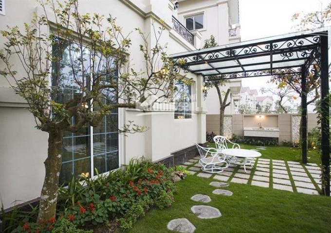 BÁN BT ĐƠN LẬP CĂN SỐ 25A, ĐƯỜNG HOA SỮA 8 VINHOMES RIVERSIDE, DT 271M2, 31.5TỶ, LH 094.159.8888