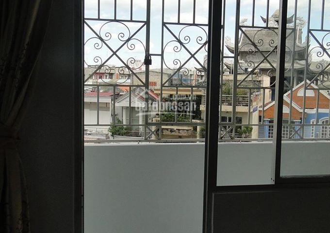 Cần bán căn hộ chung cư Miếu Nổi (18 tầng), 52m2, 2PN, 1.78 tỷ