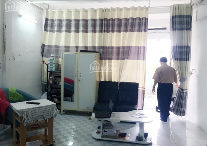 Cho thuê căn hộ thuộc lô F chung cư Ngô Gia Tự (chung cư cũ)