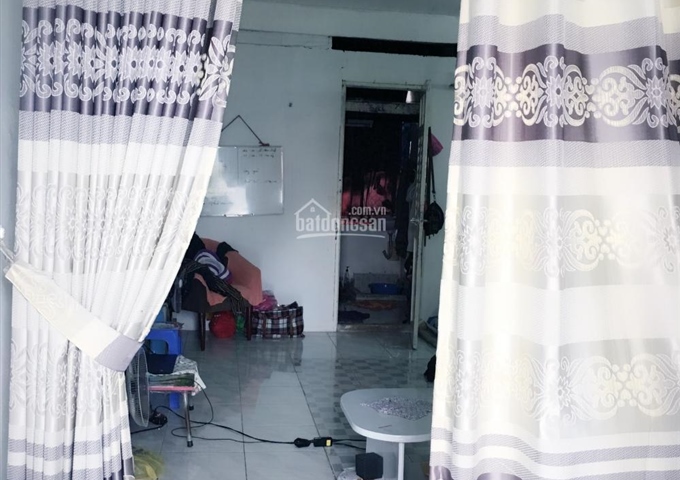 Cho thuê căn hộ thuộc lô F chung cư Ngô Gia Tự (chung cư cũ)