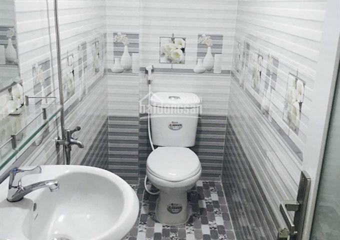 BÁN NHÀ 39/10/9 Hoàng bật Đạt p15 tân bình 3.2 x12 một lầu đúc thật 