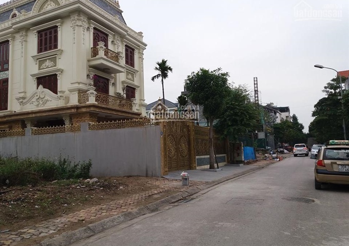 Bán đất ngõ 89 Vũ Đức Thuận, Việt Hưng, Long Biên DT 96m2, giá 72tr/m2