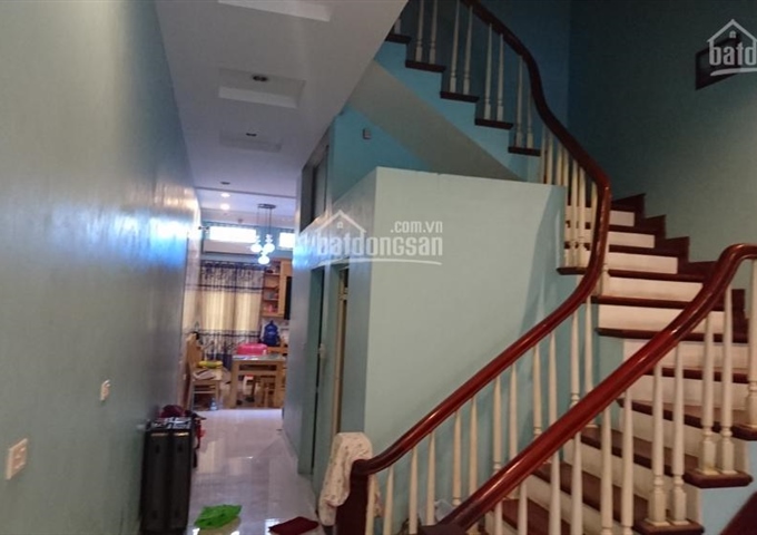 Bán nhà kiểu chung cư, 2 tầng ngõ 447 Ngọc Lâm, Long Biên. LH: 0989220011