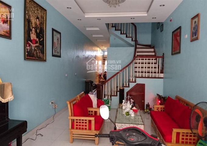 Bán nhà kiểu chung cư, 2 tầng ngõ 447 Ngọc Lâm, Long Biên. LH: 0989220011