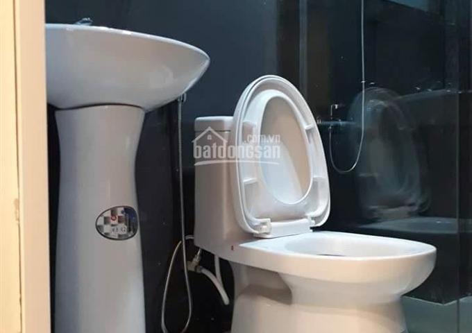 Bán hoặc cho thuê chung cư 47 - 57 Nguyễn Thái Bình, p. NTB, Q1, (có hình thật đính kèm)