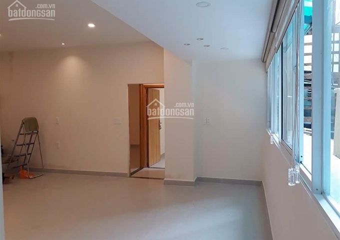 Bán hoặc cho thuê chung cư 47 - 57 Nguyễn Thái Bình, p. NTB, Q1, (có hình thật đính kèm)