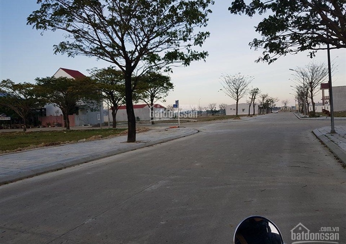 Bán lô đất đường 10m5 khu Golden Hill B2.35 DT: 125m2, LH: 0935 641 681