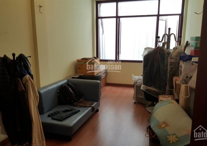 Bán nhà riêng 5 tầng, mặt ngõ 40 Tạ Quang Bửu, gần trường tiểu học Lê Văn Tám