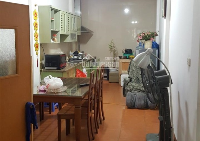 Bán nhà riêng 5 tầng, mặt ngõ 40 Tạ Quang Bửu, gần trường tiểu học Lê Văn Tám