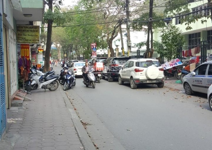 Bán nhà riêng 5 tầng, mặt ngõ 40 Tạ Quang Bửu, gần trường tiểu học Lê Văn Tám