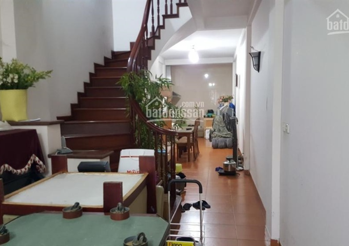 Bán nhà riêng 5 tầng, mặt ngõ 40 Tạ Quang Bửu, gần trường tiểu học Lê Văn Tám