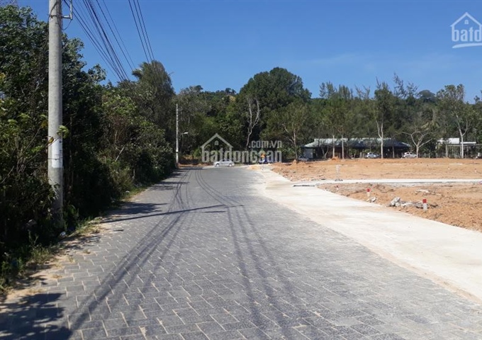 Bán đất nền khu phân lô The Shell, Phú Quốc, 108m2, biển đẹp, có đường xuống