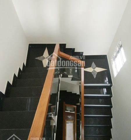 Bán nhà số 1/37/254 Văn Cao, Hải An, Hải Phòng.