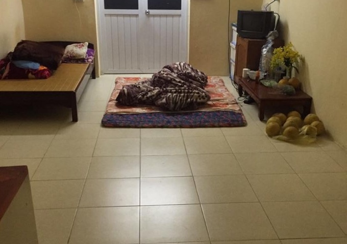 Cho thuê căn hộ tại nhà A2 khu tập thể Cầu Diễn,ngõ 199 Hồ Tùng Mậu, Nam Từ Liêm. LH 0987256591