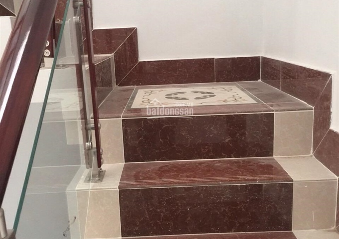 Nhà hẻm 4m 77 Dương Tử Giang, P15, Q5 ngay chợ Tân Thành phụ tùng xe máy