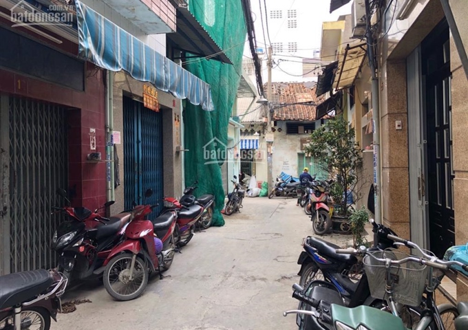 Nhà hẻm 4m 77 Dương Tử Giang, P15, Q5 ngay chợ Tân Thành phụ tùng xe máy