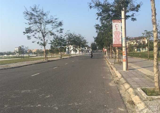 Bán lô đất 279m2 đường huỳnh thúc kháng hội an lh 0912917003