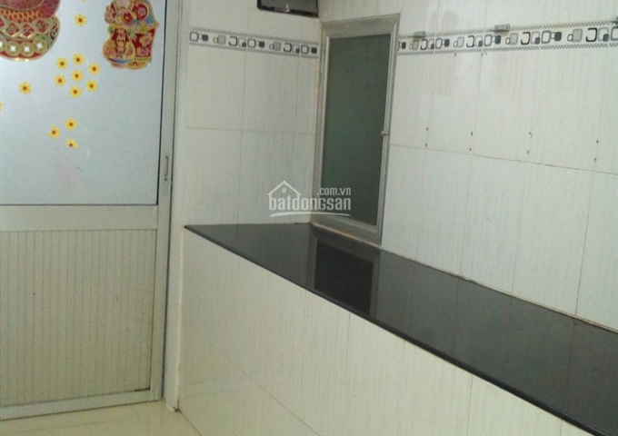 Bán căn hộ lầu 1, C/C Nguyễn Thiện Thuật, P1, Q3, TP. HCM