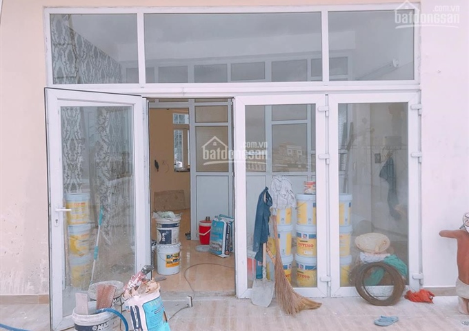 Bán nhà nguyên căn mặt tiền số 7 đường Cộng Hòa, quận Tân Bình, ngay Lăng Cha Cả