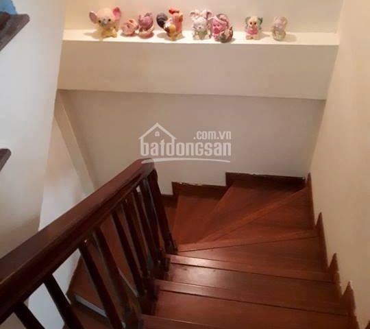 Bán nhà gần hồ Hoàng Cầu 39m2x5 tầng giá chỉ 3,95 tỷ - có ảnh thật 100%