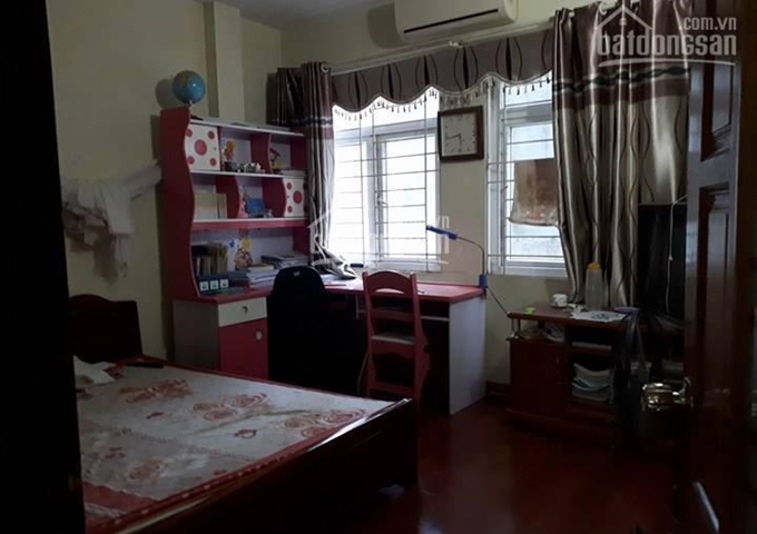 Bán nhà gần hồ Hoàng Cầu 39m2x5 tầng giá chỉ 3,95 tỷ - có ảnh thật 100%