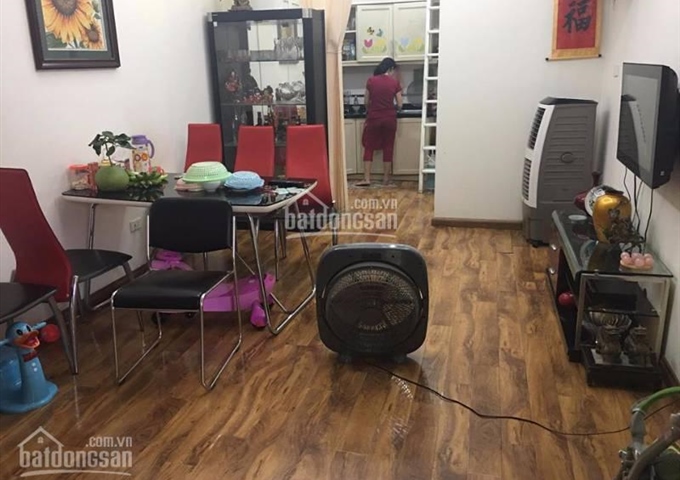 Bán nhà tập thể Đại Học Thụy Lợi, Chùa Bộc, Đống Đa, DT 75 m2, 2PN, nhà sạch đẹp, giá 1.8 tỷ