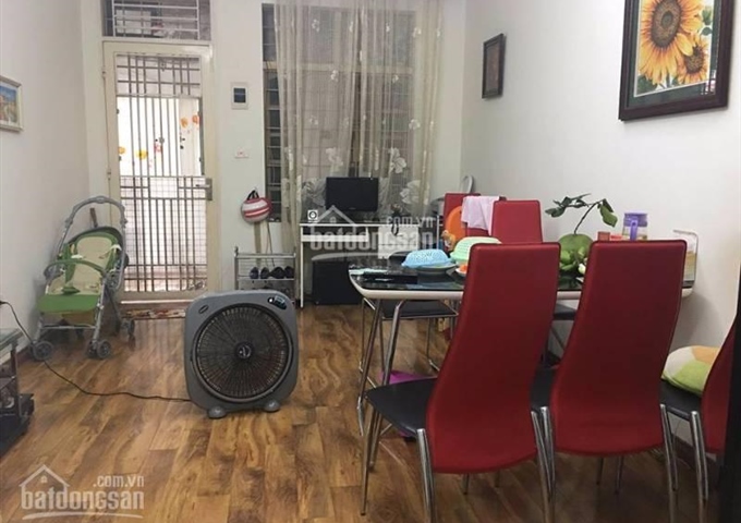 Bán nhà tập thể Đại Học Thụy Lợi, Chùa Bộc, Đống Đa, DT 75 m2, 2PN, nhà sạch đẹp, giá 1.8 tỷ