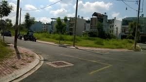 Mở bán dự án ngay nghĩa trang Gò Dưa, nền 100m2 chỉ 900 triệu, thổ cư 100% + SHR, TT 30% nhận đất