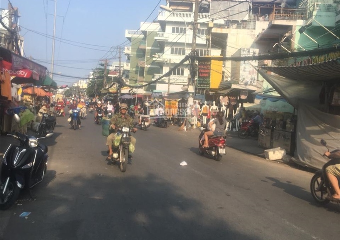 Bán nhà mặt tiền Bùi Minh Trực, p5, q8 gần chợ Nhị Thiên Đường 40m2, LH 0938484609