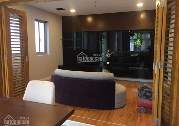 Bán gấp biệt thự KDC Nam Long, sổ hồng, nhà đẹp, nội thất hiện đại. Giá bán: 9.3 tỷ (TL)