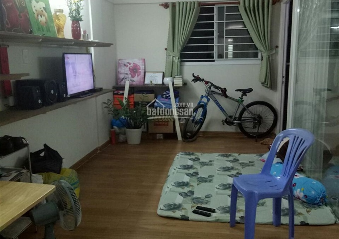 Chính chủ cần bán gấp căn hộ EHome 4 lầu 5 block B1. LH: 0912.472.575