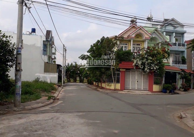 Bán đất đường Trịnh Thị Miếng, xã Thới Tam Thôn, Hóc Môn DT 5x18m giá 2tỷ150tr