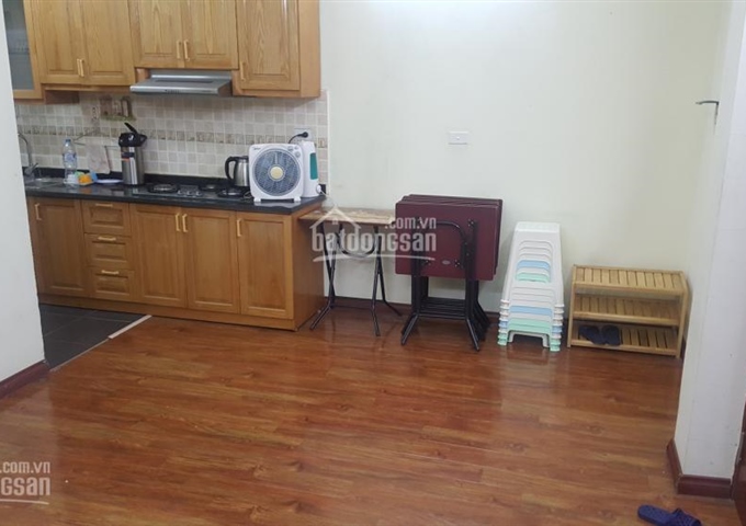 Cho thuê căn hộ tập thể 957 Hồng Hà