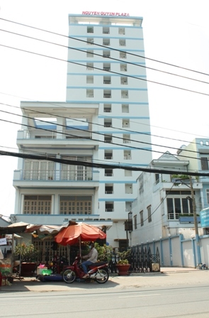 Cần bán căn hộ tại Nguyễn Quyền Plaza, 57m2, 2 phòng ngủ, bancon, lau cao, view dep, 1WC. Giá 750tr