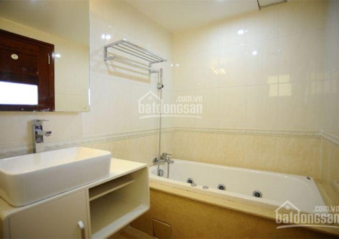 Căn hộ Hùng Vương Plaza, 126 Hồng Bàng, P12, Q5 cho thuê gấp giá rẻ