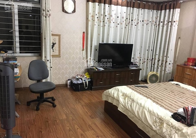 Bán nhà mặt ngõ 235 Yên Hòa, Cầu Giấy 105m2 x 4 tầng, MT 6m lô góc có sân cổng, cách phố 30m, 7,5tỷ