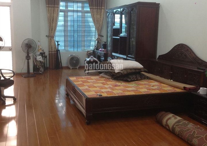 Bán nhà mặt ngõ 235 Yên Hòa, Cầu Giấy 105m2 x 4 tầng, MT 6m lô góc có sân cổng, cách phố 30m, 7,5tỷ