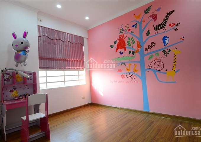 Chính chủ bán căn hộ 107 Nguyễn Chí Thanh, 3PN, 2WC, 1 bếp, 1 PK, 2 logia. DT 115m2