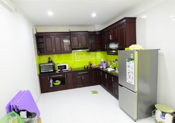 Chính chủ bán căn hộ 107 Nguyễn Chí Thanh, 3PN, 2WC, 1 bếp, 1 PK, 2 logia. DT 115m2