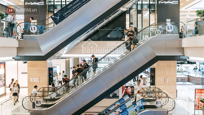 Bán căn hộ officetel Four Square 152 Nguyễn Khoái, Q4, chỉ 650 triệu. LH 0977208007