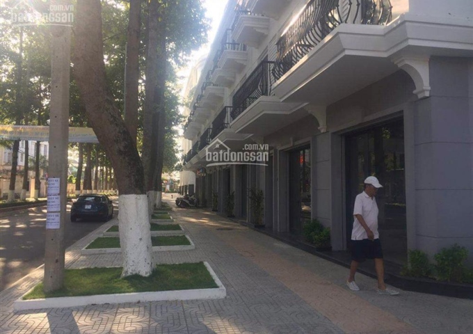Bán nhà khu TTTM Vincom Trà Vinh