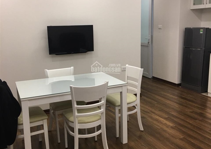 Chính chủ cho thuê nhà tập thể 14 Nguyễn Khuyến, Văn Miếu, Đống Đam S: 50m2, 1 PN + 1PK, giá 6tr/th