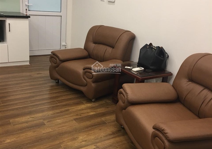 Chính chủ cho thuê nhà tập thể 14 Nguyễn Khuyến, Văn Miếu, Đống Đam S: 50m2, 1 PN + 1PK, giá 6tr/th