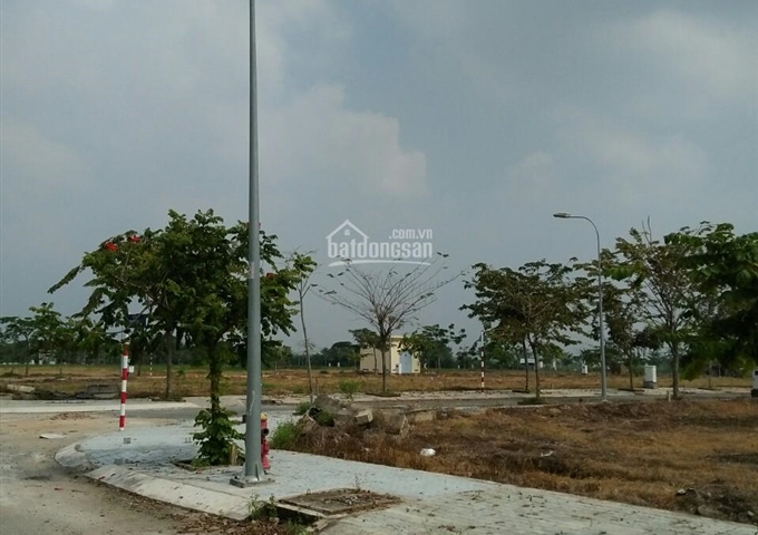 Đất chính chủ KDC Tân Cảng, quận 9 cần bán gấp. Giá 23.5 triệu/m2 - LH 0939831698