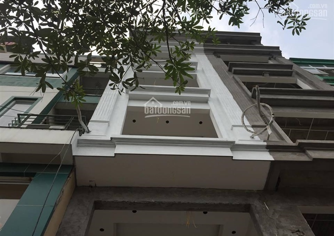 Cho thuê nhà mặt phố Nguyễn Ngọc Vũ - Quan Nhân, có thang máy, mới xây 100%