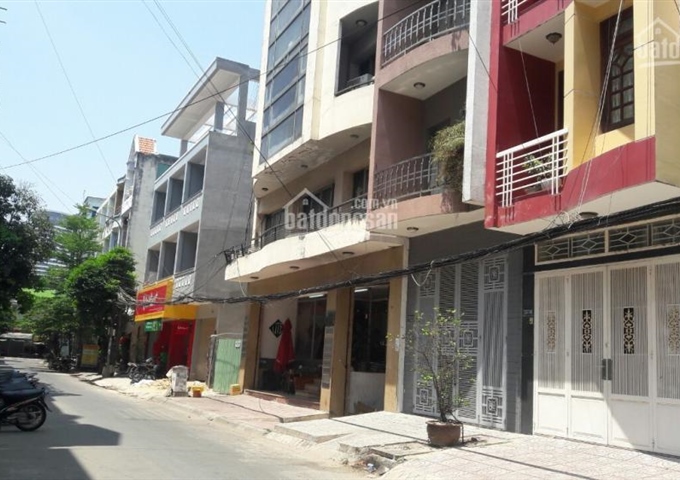 Bán nhà mặt tiền 135/17 Nguyễn Hữu Cảnh, P. 22, trệt 3 lầu đang cho thuê